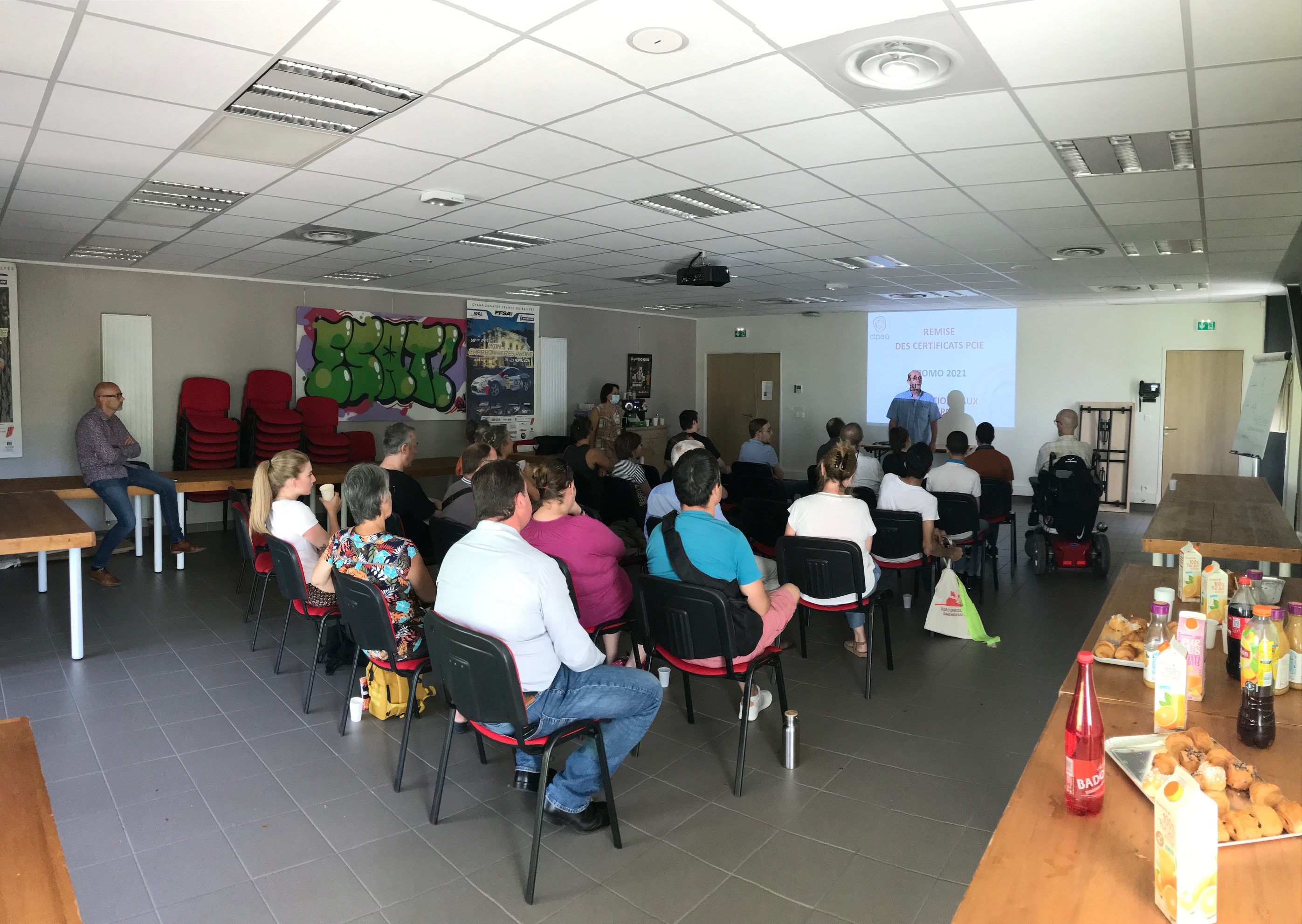 Remise des certificats PCIE aux travailleurs d'ESAT